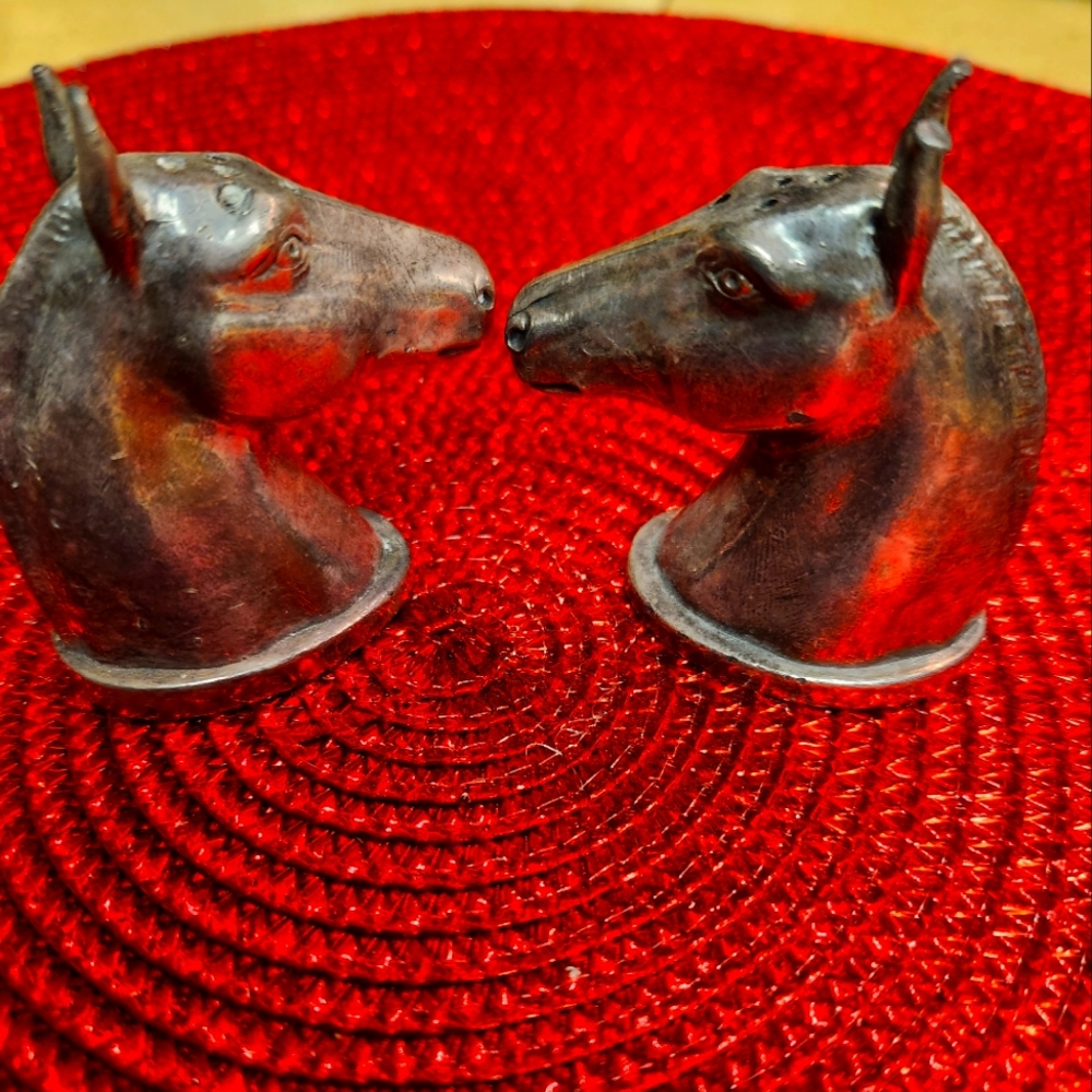 Vintage rare silver salt and pepper horse head shaker